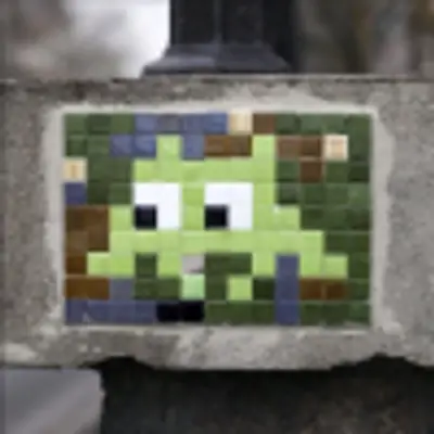 Space Invader PA_242 — Paris